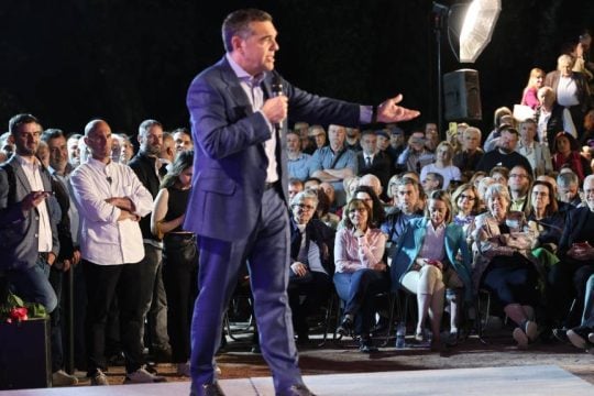 Ο διάλογος 96χρονης με τον Αλέξη Τσίπρα: «Δεύτερος Καποδίστριας για την Ελλάδα» [βίντεο]